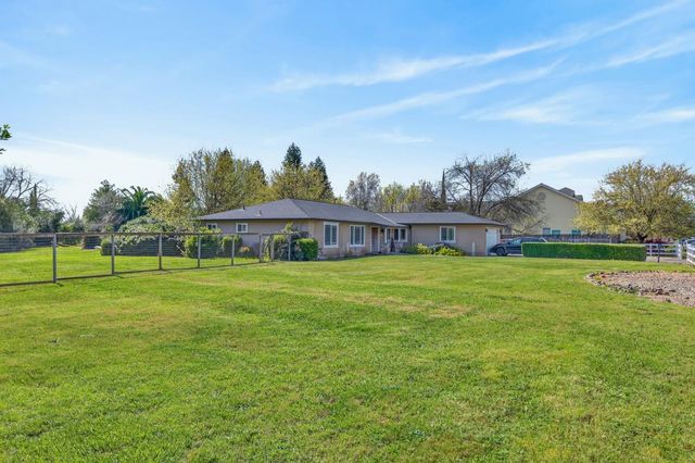2455 Higgins Rd, West Sacramento, CA 95691