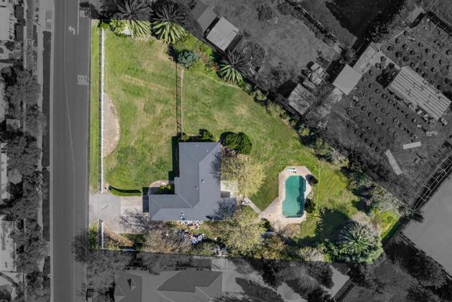 2455 Higgins Rd, West Sacramento, CA 95691