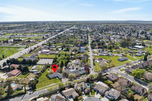 2455 Higgins Rd, West Sacramento, CA 95691