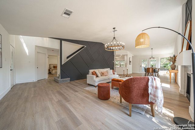 7102 Elk, San Antonio, TX 78244