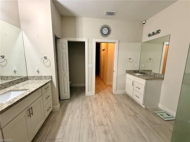 5560 Belrose ST, Lehigh Acres, FL 33971