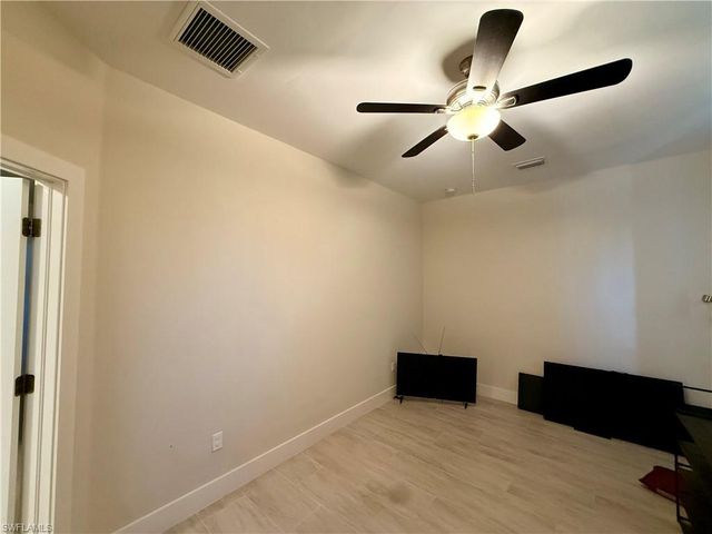 5560 Belrose ST, Lehigh Acres, FL 33971