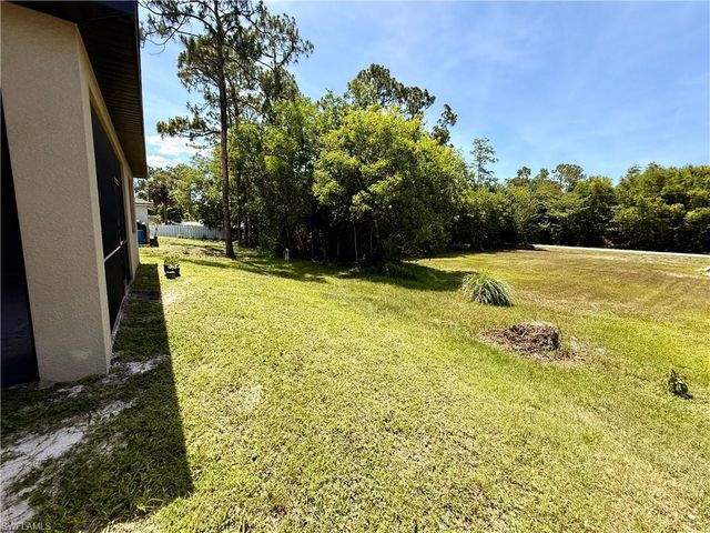 5560 Belrose ST, Lehigh Acres, FL 33971