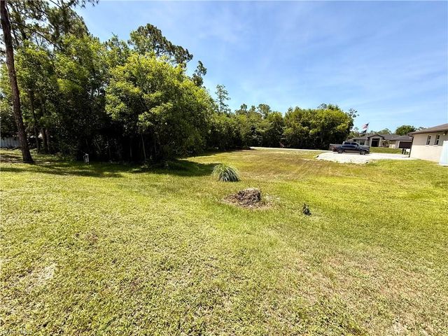5560 Belrose ST, Lehigh Acres, FL 33971