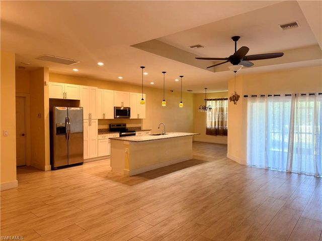 5560 Belrose ST, Lehigh Acres, FL 33971