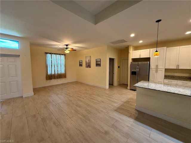 5560 Belrose ST, Lehigh Acres, FL 33971
