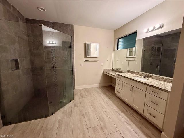 5560 Belrose ST, Lehigh Acres, FL 33971