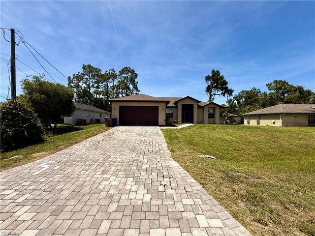 5560 Belrose ST, Lehigh Acres, FL 33971