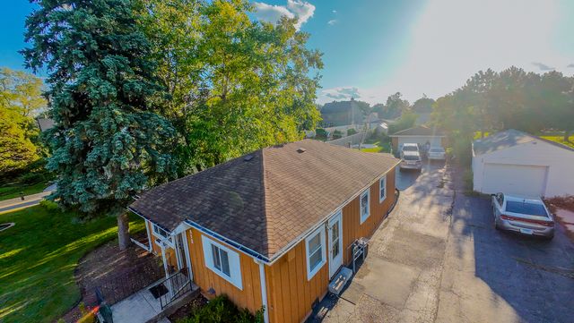 512 N Emroy Avenue, Elmhurst, IL 60126