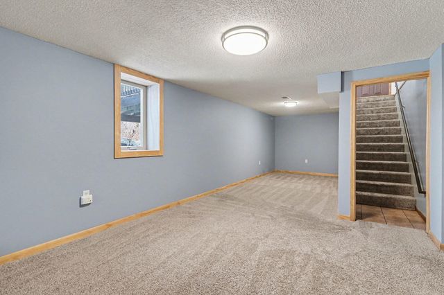 1011 Tyler Avenue SE, Isanti, MN 55040