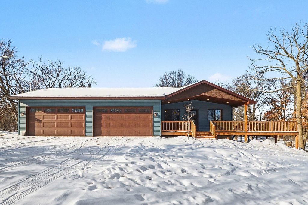 1011 Tyler Avenue SE, Isanti, MN 55040