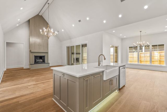 1675 Nantucket, Conway, AR 72034