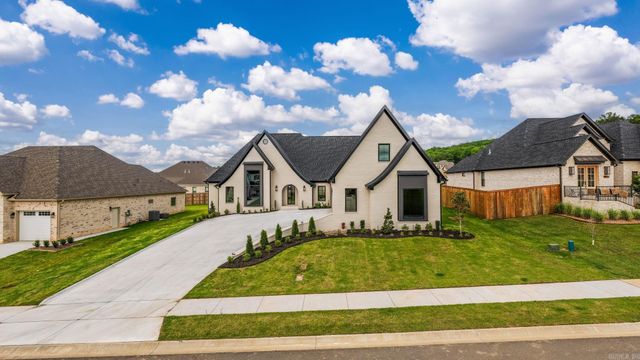1675 Nantucket, Conway, AR 72034