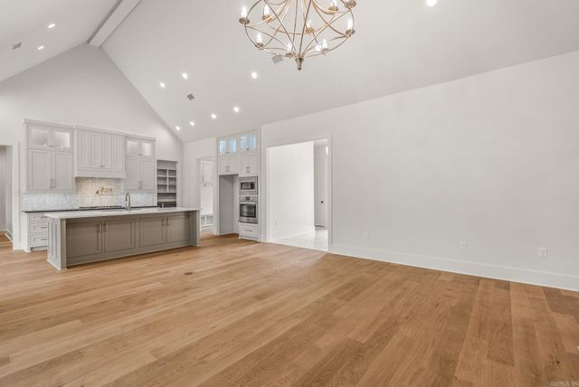 1675 Nantucket, Conway, AR 72034
