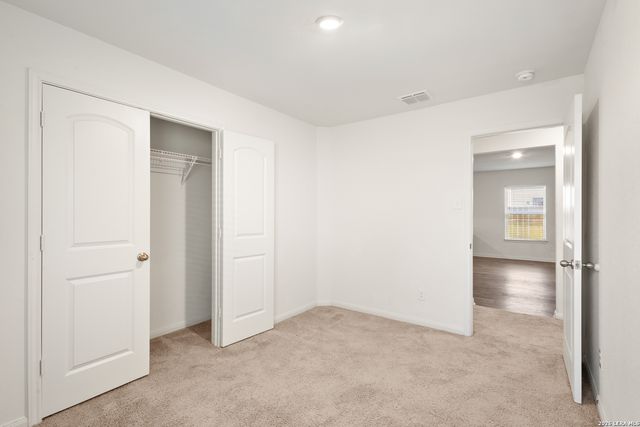 15214 HARBOR LNDG, Von Ormy, TX 78073