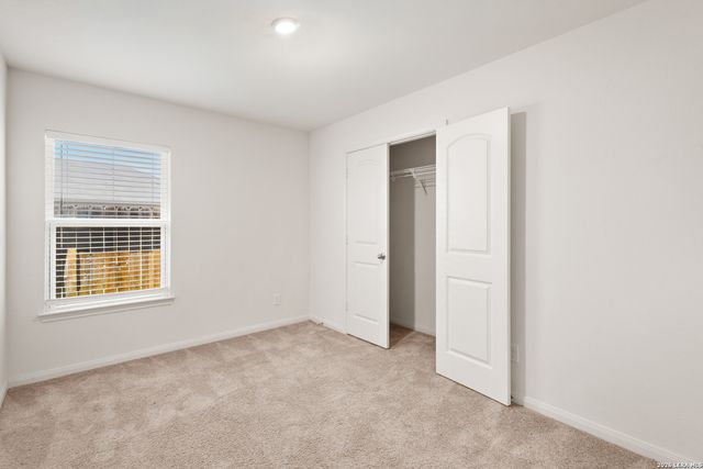 15214 HARBOR LNDG, Von Ormy, TX 78073