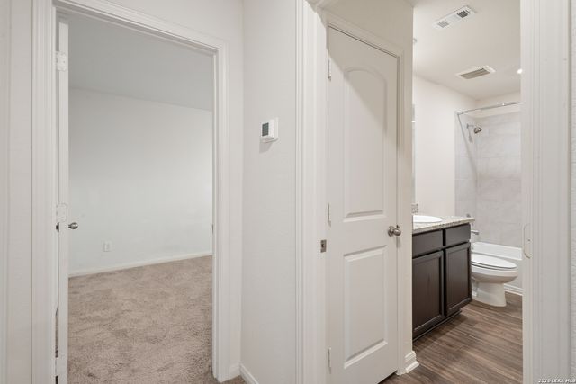 15214 HARBOR LNDG, Von Ormy, TX 78073