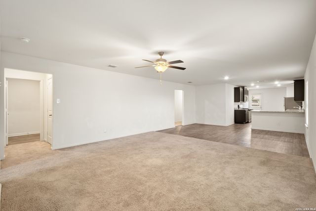 15214 HARBOR LNDG, Von Ormy, TX 78073
