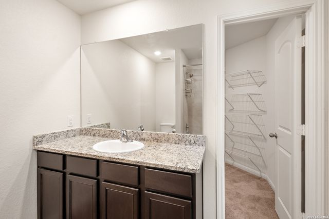 15214 HARBOR LNDG, Von Ormy, TX 78073