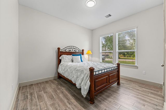 935 Four Fountains Street, New Caney, TX 77357