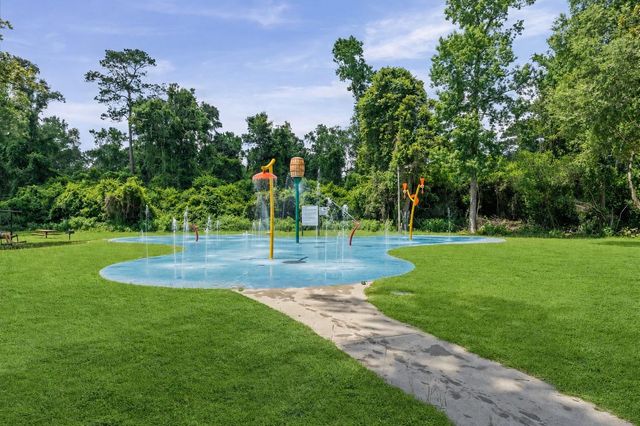 935 Four Fountains Street, New Caney, TX 77357