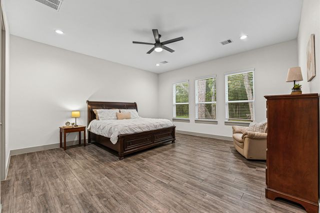 935 Four Fountains Street, New Caney, TX 77357