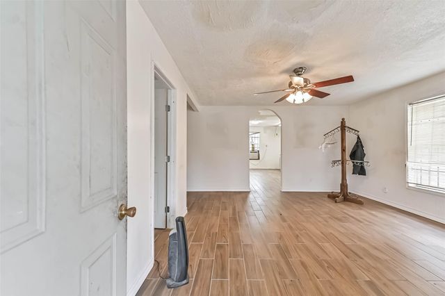 3822 Wipprecht Street, Houston, TX 77026