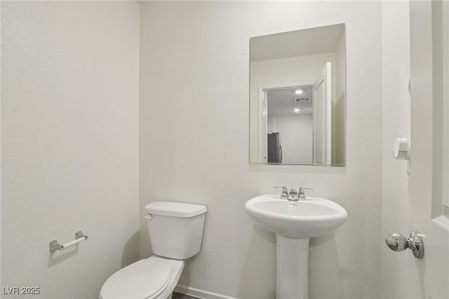 9932 Bumblebee Hills Street, Las Vegas, NV 89141