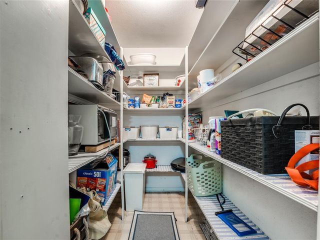3401 Carriage Way, Edmond, OK 73013