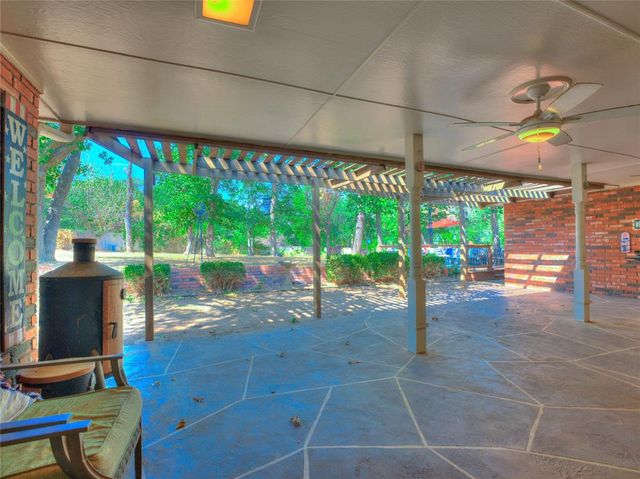 3401 Carriage Way, Edmond, OK 73013