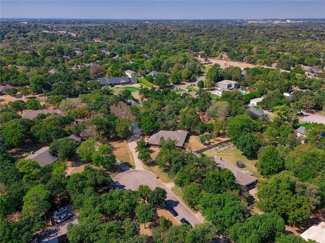 3401 Carriage Way, Edmond, OK 73013