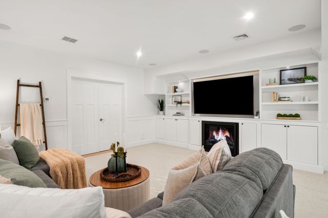 65 Jenkins Rd Lot 4 Fl Plan, Bedford, NH 03110