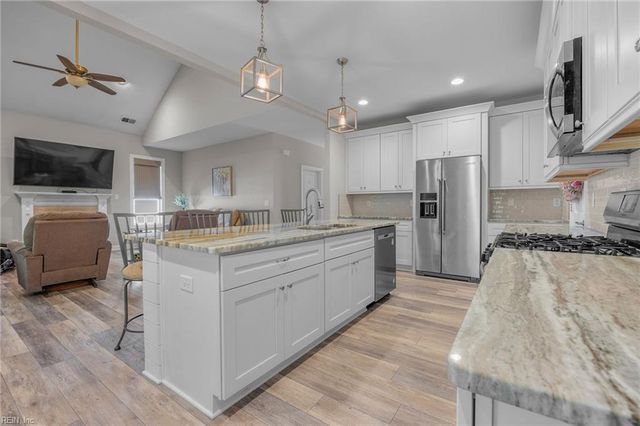 712 Jubilee CT, Chesapeake, VA 23322