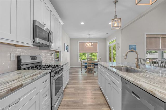 712 Jubilee CT, Chesapeake, VA 23322