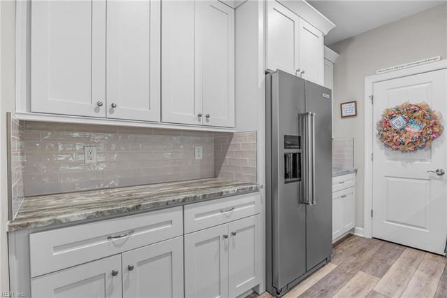 712 Jubilee CT, Chesapeake, VA 23322