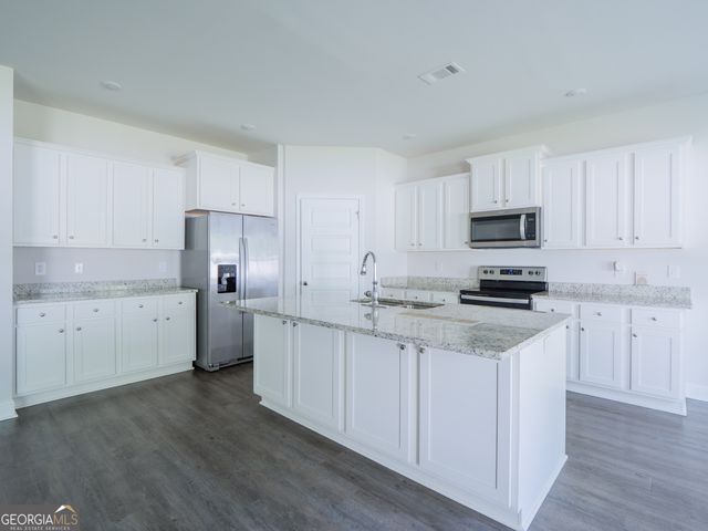 5154 Grand Oak Circle, Lake Park, GA 31636