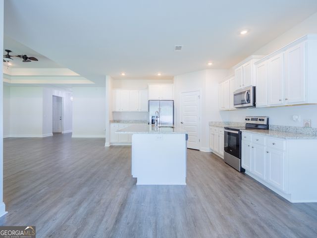 5154 Grand Oak Circle, Lake Park, GA 31636