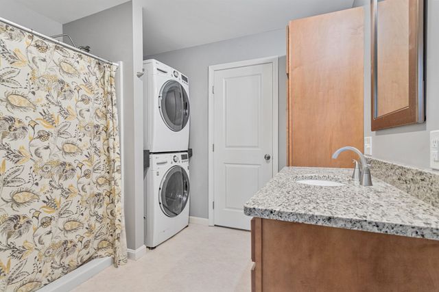 13 Tucker Way, Newmarket, NH 03857