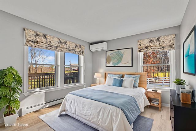 13 Tucker Way, Newmarket, NH 03857