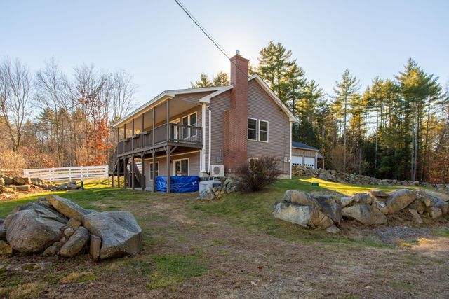 13 Tucker Way, Newmarket, NH 03857