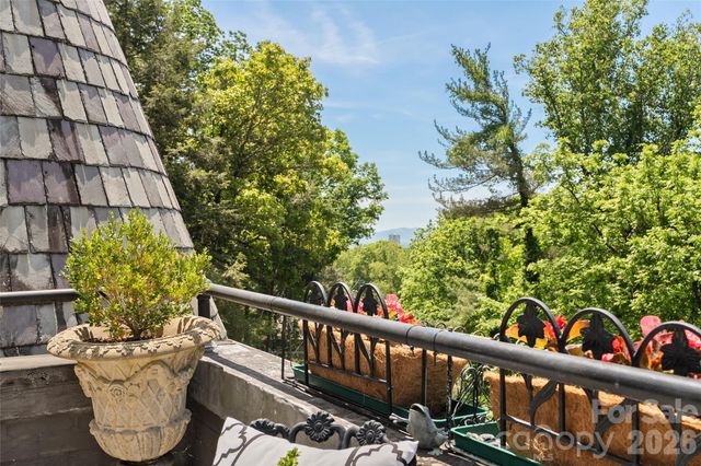 185 Macon Avenue B10, Asheville, NC 28804