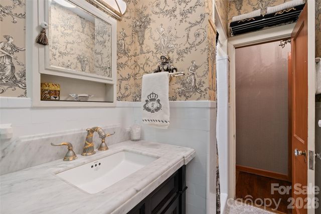 185 Macon Avenue B10, Asheville, NC 28804