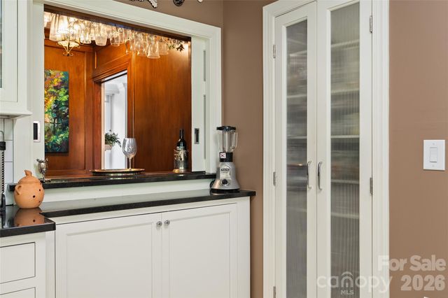 185 Macon Avenue B10, Asheville, NC 28804