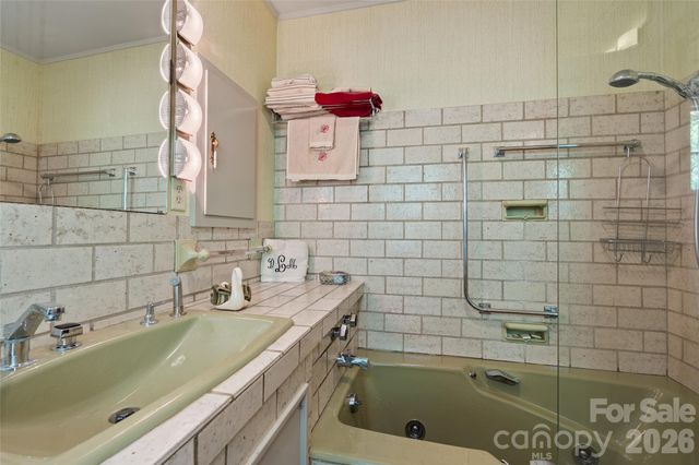 185 Macon Avenue B10, Asheville, NC 28804