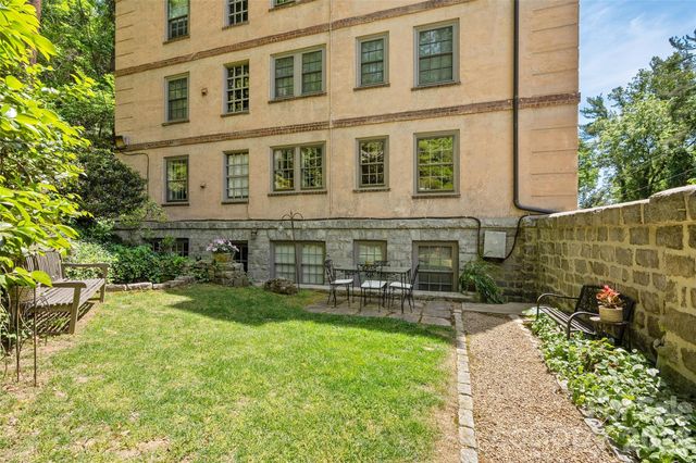 185 Macon Avenue B10, Asheville, NC 28804