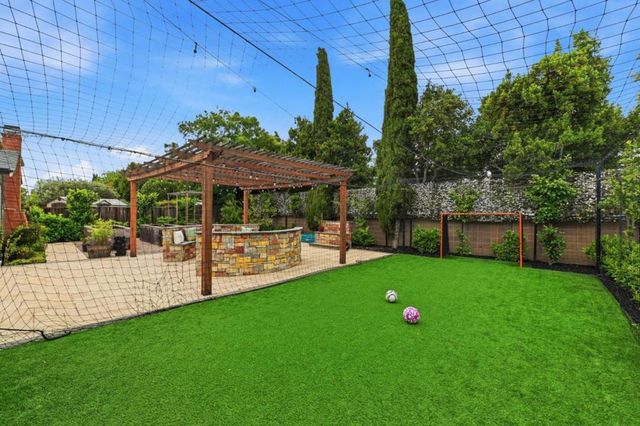 5823 Sunrose Avenue, Newark, CA 94560