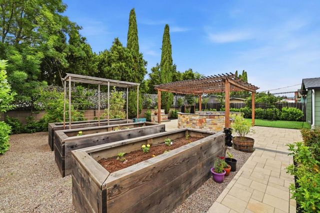 5823 Sunrose Avenue, Newark, CA 94560
