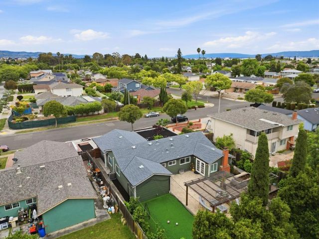 5823 Sunrose Avenue, Newark, CA 94560