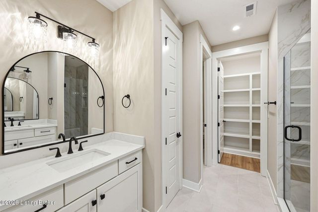 14713 Stable Gate Pl, Louisville, KY 40245