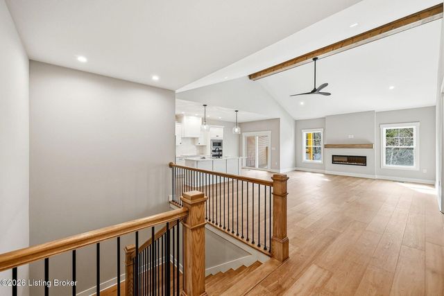 14713 Stable Gate Pl, Louisville, KY 40245